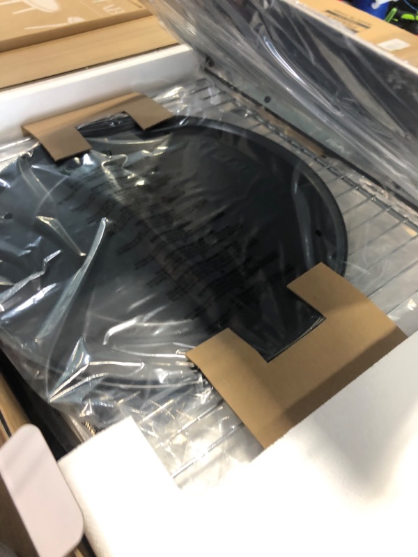 Photo 1 of *&**dented tray**
Smart Oven Air Fryer Pro and Convection Oven, Brushed Stainless Steel