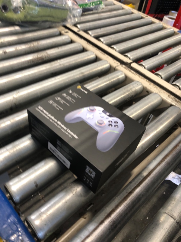 Photo 1 of **MISSING JOYSTICKS** EasySMX X20 Wireless Gaming Controller with RGB Backlit, 2-Stage Hall Effect Stick, 1000Hz Polling Rate, 6-Axis Gyro on Multi-Platform, Mech Buttons- Compatible with PC/Switch/Steam/Android