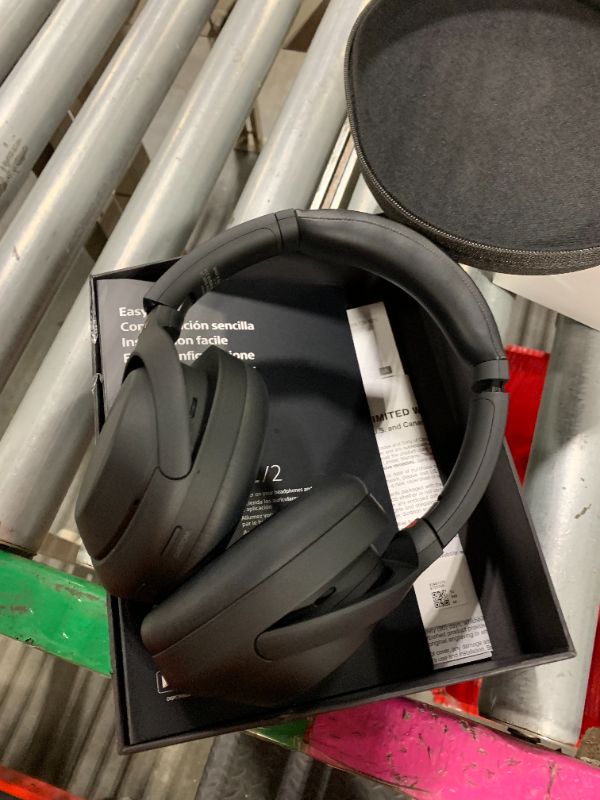 Photo 1 of (LOOK AT SECOND PICTURE) NEEDS CHARGER Sony WH-1000XM4 Wireless Premium Noise Canceling Overhead Headphones with Mic for Phone-Call and Alexa Voice Control, Black WH1000XM4,