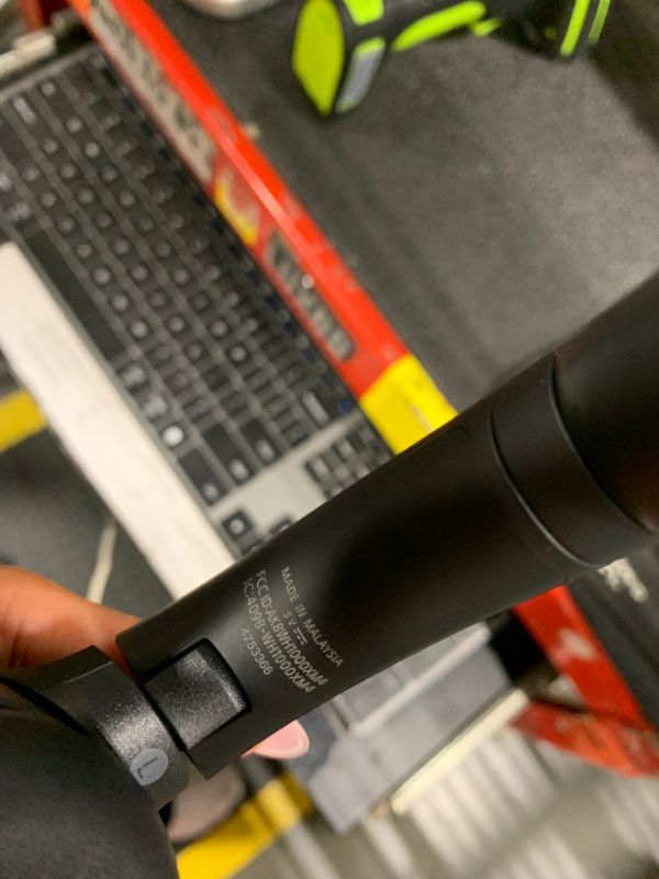 Photo 1 of (LOOK AT SECOND PICTURE) NEEDS CHARGER Sony WH-1000XM4 Wireless Premium Noise Canceling Overhead Headphones with Mic for Phone-Call and Alexa Voice Control, Black WH1000XM4,