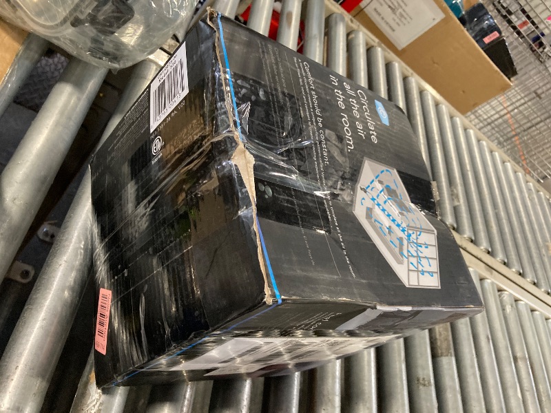 Photo 1 of ***SIMILAR PRODUCT***
Vornado 7.4" Table Fan