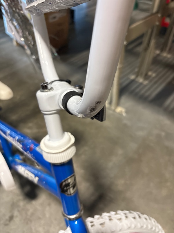 Photo 1 of **FINAL SALE/MINOR SCRATCH**20IN SEA STAR BIKE
