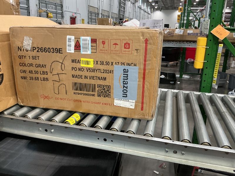 Photo 1 of **No Return**No Return**No Return**No Return**No Return**No Return**
1)GEYOPMID COMMERCIAL GRIDDLE, 110V 3KW 30" ELECTRIC GRIDDLE 430 STAINLESS STEEL 110V ELECTRIC BLACKSTONE GRIDDLE&122°F-572°F TEMPERATURE RANGE ELECTRIC FLAT TOP GRIDDLE FOR SNACK STORES