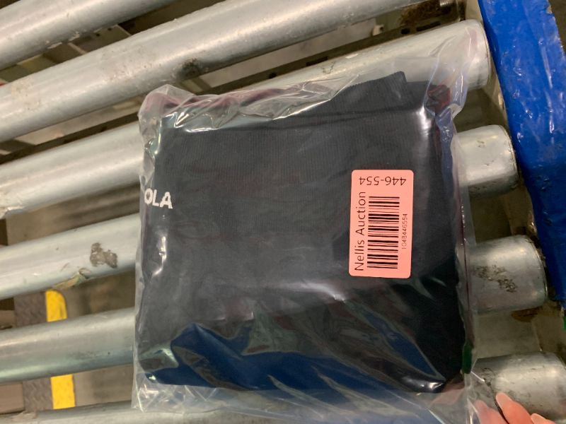 Photo 1 of **MISSING GREEN ONE***Seamless Scrunch Legging Women Yoga Pants Running Workout Fitness Active Legging (L, Black+Ponderosa Green+Black Cherry)