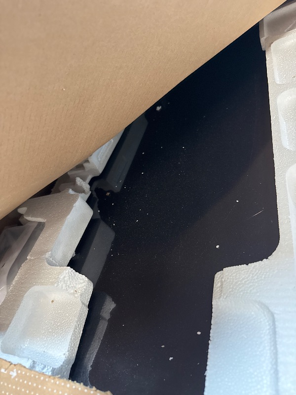 Photo 1 of **  ONLY PARTS BROKEN ** Samsung UN50DU8000 50 inch Class DU8000 Series Crystal LED 4K UHD Smart Tizen TV