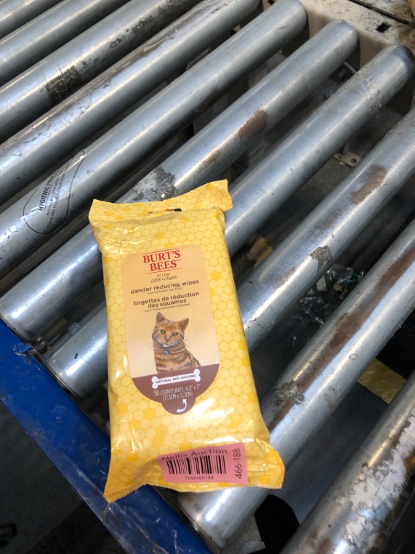 Photo 1 of Burt's Bees for Pets Cat Dander Remover Wipes with Colloidal Oat Flour - Pet Dander Remover Cat Wipes for Allergy Relief, Dry Skin Relief for Cats and Kittens, 50 Count