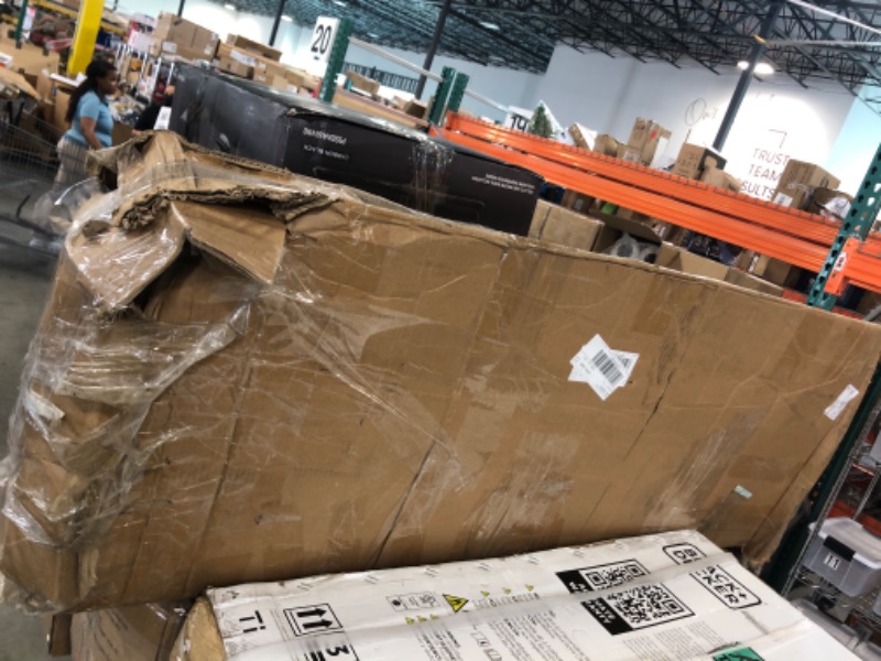 Photo 1 of (Pack of 10) RK DPOST2T Polyethylene Portable Delineator Post Replacement, 42" Height (Post Only, Orange)