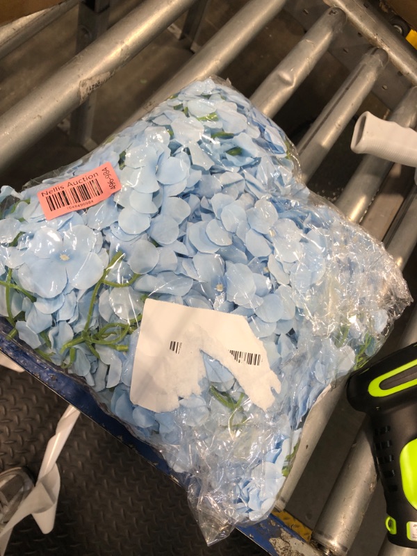 Photo 1 of FagusHome Silk Hydrangea Heads 30 Pcs Artificial Flowers Only Heads No Stems Fake Hydrangea Flowers for Home Wedding Decor No Stems (Light Blue)