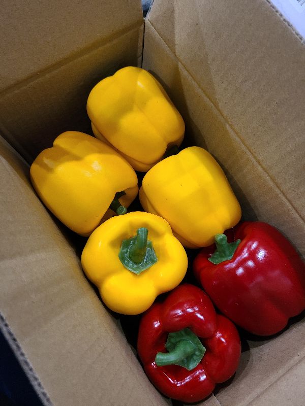 Photo 1 of 12pcs Artificial Bell Peppers Fake Veggie Colorful Bell Peppers for Decoration, Decorative Vegetables, Fake Red Green Yellow Bell Peppers (Each Color 4Pcs)