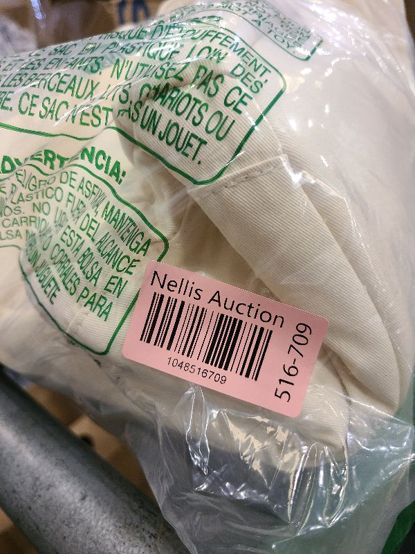 Photo 1 of ?S-Size Bag and mat? ONECUTE Dog Carrier Set for Small Dog with a Soft mat, Beige