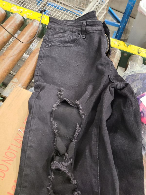Photo 1 of 
WAX JEAN Women's Boyfriend Jeans with Destructed Blown Knee and Rolled Cuff
M