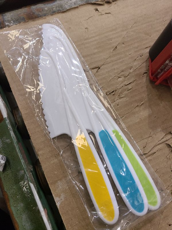 Photo 1 of 3 plastic colorful knives assorted length