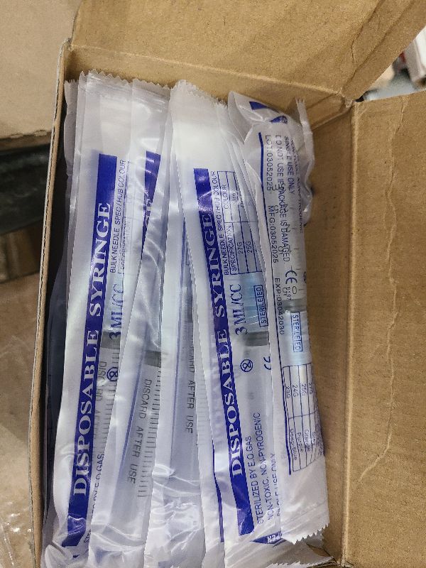 Photo 1 of 100 Pack Disposable 3ml/cc Lab Syringes with 23Ga 1 Inch Needle Luer Lock, Individually Sealed Packed