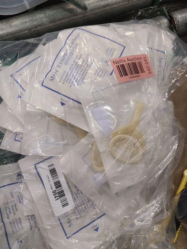 Photo 1 of 30Pcs Comfortable Latex External Catheter for Men with Self-Sealing Adhesive Strips, Leak-Resistant Design, Flexible Fit, Multiple Sizes (35mm)