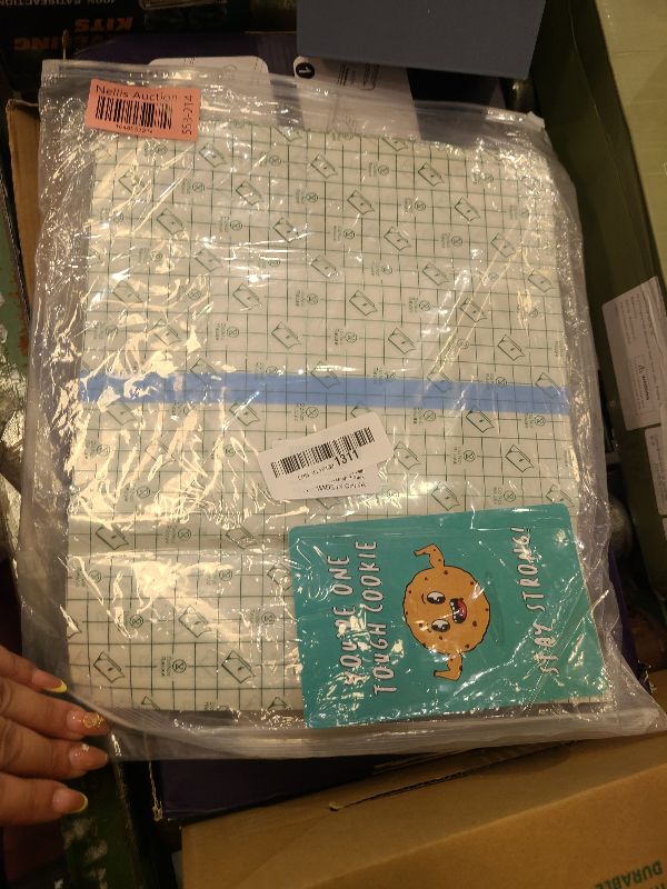 Photo 1 of 10"x12" Waterproof Shower Cover Incision Bandages for Large Wound with No Glue On The Center Adhesive Transparent Shower Protector Post Surgical Water Barrier Guard Pack of 7