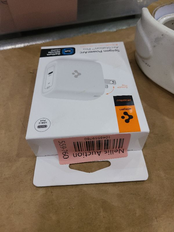 Photo 1 of 45W Super Fast Charger USB C, Spigen [GaN Fast] PD 45W PPS 25W Type C Charge for Galaxy S25 Ultra S25 Plus S25 S24 Z Fold Flip 6 S23 Pixel Fold 8 8a Pro 7 Tab S9 iPad (Cable Included/Foldable Plug)