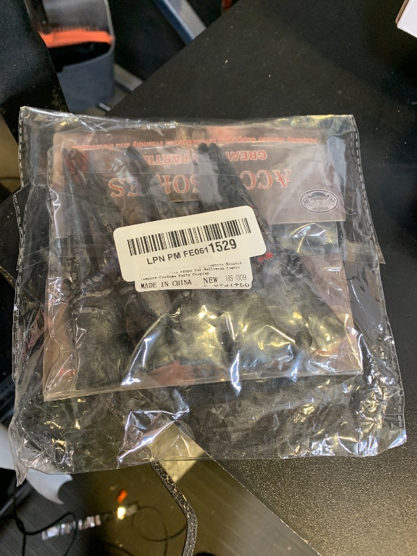 Photo 1 of 10Pcs Halloween Scary Finger Puppets Haunted House Scary Nail Props for Halloween Zombie Vampire Costume Party Cosplay