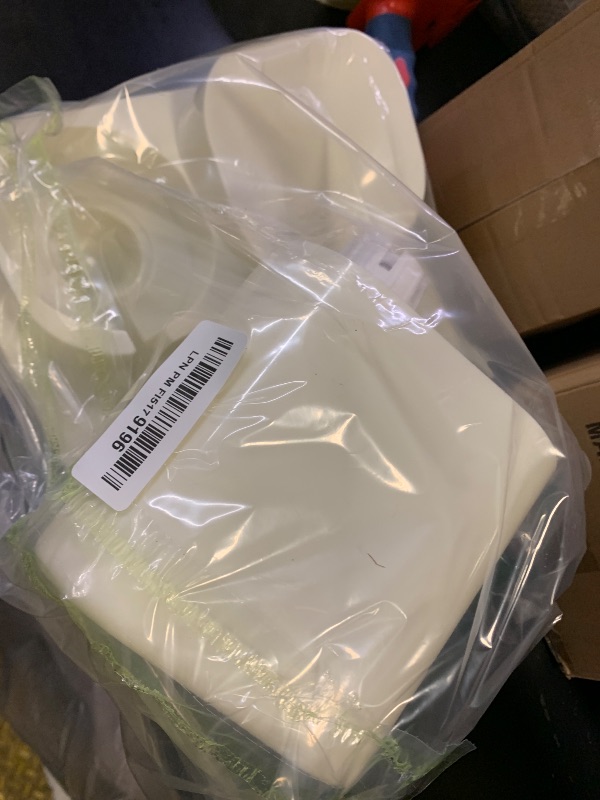 Photo 1 of 1.6L Auto Gravity Pet Feeder and 0.6L Water Dispenser Set, Automatic Cat Food and Water Dispenser, Gravity Pet Feeder for Small Medium Dog Puppy Cat Kitten (Gray)