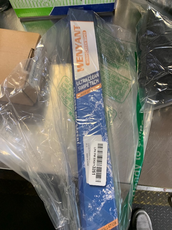 Photo 1 of 16 inch Rear Windshield Wiper Blade Replacement for Honda Odyssey 2022-2005 Insight 11-10 Passport 2022-2019 /Subaru Forester 2005-2004 Impreza 2011-2009,2004 Outback 22-20 Back Window 16-B H410