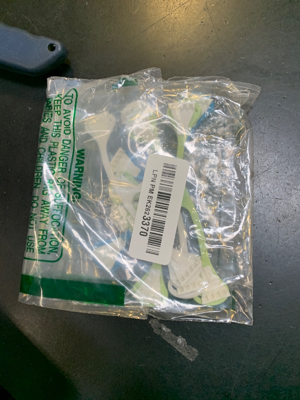 Photo 1 of [Original 5-pack] Snappi Cloth Diaper Fasteners - Replaces Diaper Pins - Use with Cloth Prefolds and Cloth Flats