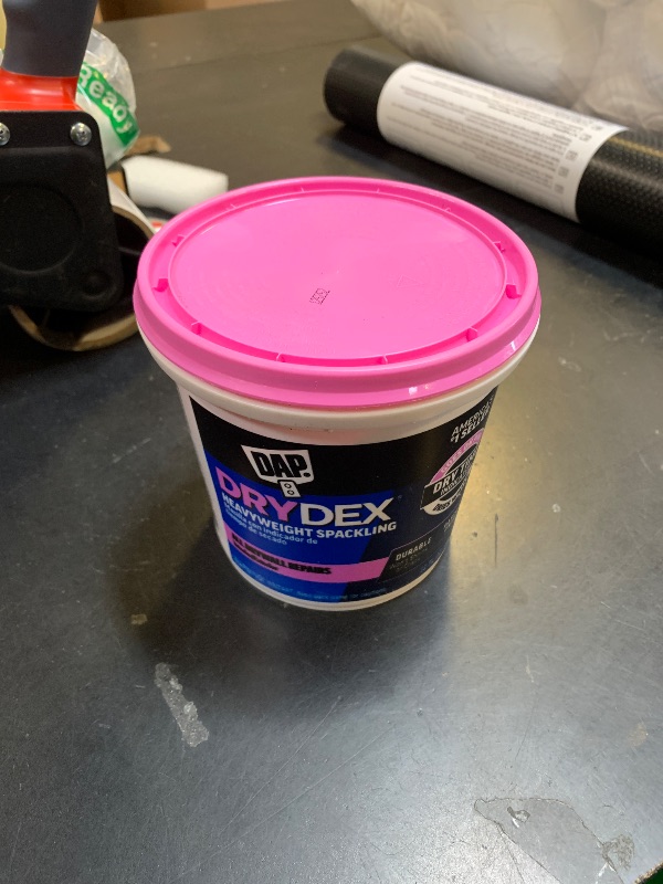 Photo 1 of 1 qt Dap 12330 DryDex Interior/Exterior Spackling, White