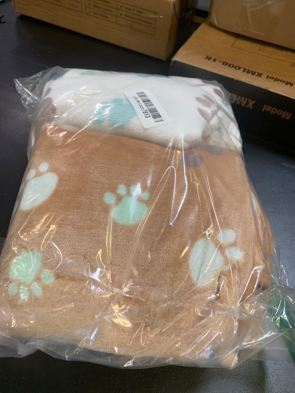 Photo 1 of 1 Pack 3 Puppy Blankets Super Soft Warm Sleep Mat Cute PAW Print Blanket Fleece Pet Blanket Flannel Throw Dog Blankets for Small Dogs Puppy Cats,Gray/White/Brown-Large(40"x30")