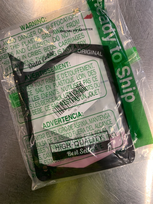 Photo 1 of [MFi Certified] USB C to HDMI Adapter for iPhone 17 16 15 to TV, 4K@60Hz Type-C to HDMI Adapter with 100W Fast Charging Port for iPhone 17/17 Pro/17 Pro Max/Air/16 15 Pro Max to HDTV Projector Monitor