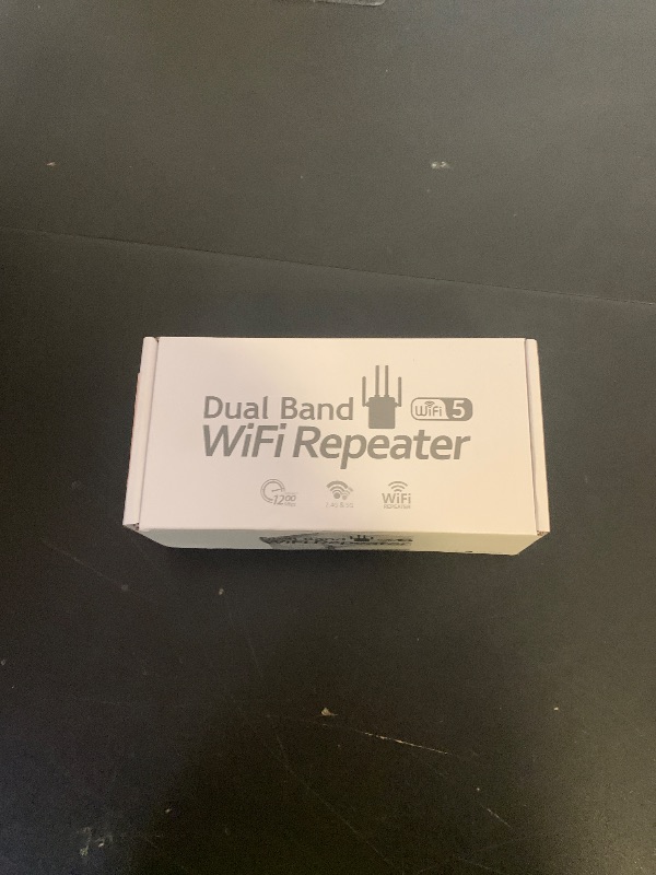 Photo 1 of 1200Mbps WiFi Extender HIBFEWOULANFKSDM