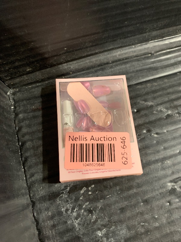 Photo 1 of Glamnetic Press On Nails - Oyster | Short Oval Cat Eye Fake Nails with a Velvet Pearlescent Finish, Salon Quality Summer Nails | 15 Sizes - 30 Nail Kit with Glue
