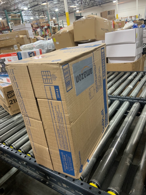 Photo 1 of Sofpull Center-Pull Perforated 1-Ply Paper Towel - 560 Sheets per Roll / 4 Rolls per Carton