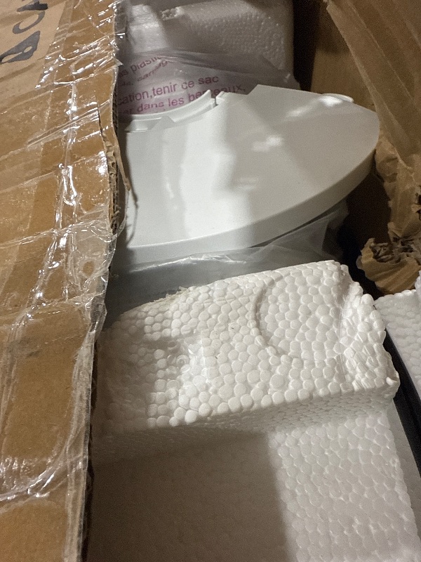 Photo 1 of Dreo Evaporative Air Cooler, 40” Cooling Fans that Blow Cold Air, 80° Oscillating, Removable Water Tank, Ice Packs, Remote Control, 4 Speeds, 7H Timer, Swamp Cooler for Bedroom, White