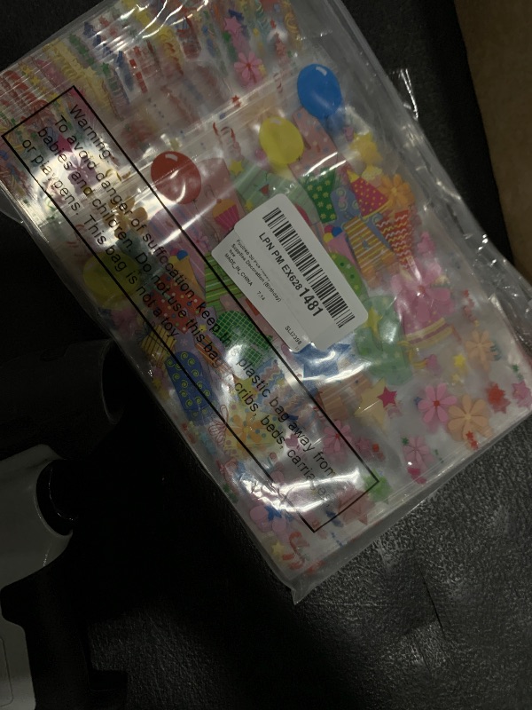 Photo 1 of Fuutreo 50 Pcs Happy Birthday Bags: Clear Sealing Pouches with Handles, Resealable, Colorful Balloons, Plastic Bags for Home Party, Candy, Gift Wrap Supplies, Decoration