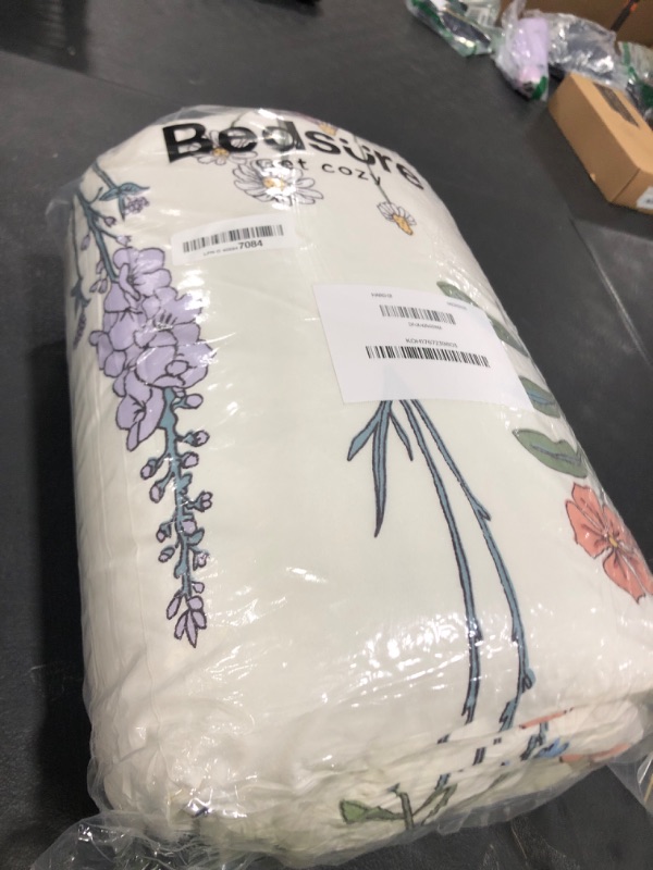 Photo 1 of Bedsure Comforter Set Queen Size - Cute Floral Bedding Comforter Set, 3 Pieces, 1 Soft Reversible Coconut White Botanical Flowers Comforter and 2 Pillow Shams