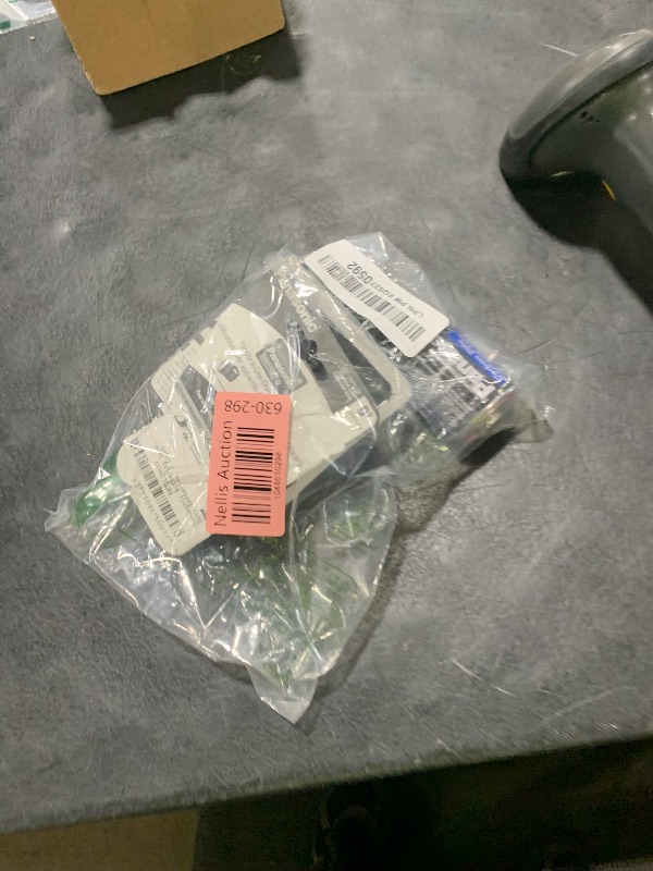Photo 1 of Panasonic Batteries Super Heavy Duty Batteries, 2 Count