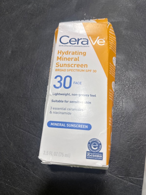 Photo 1 of CeraVe 100% Mineral Sunscreen SPF 30, Face sunscreen With Zinc Oxide & Titanium Dioxide, Hyaluronic Acid + Niacinamide + Ceramides, Oil Free, Travel Size 2.5 oz