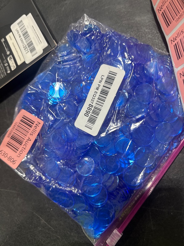 Photo 1 of YH Poker 1000 Bingo Chips Markers Tokens - Plastic Discs Chip Counters Game Set, Great for Parties Classroom Game Night Bingo Hall-Blue Color