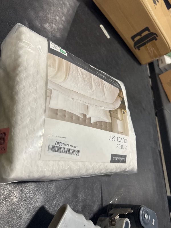 Photo 1 of Comfort Spaces White Twin Duvet Cover Set - 2 Pieces Breathable Dotted Weave Texture Duvet Sets, Modern Farmhouse Boho Duvet Cover & Sham, All Season Twin Bed Set, Twin/Twin XL White