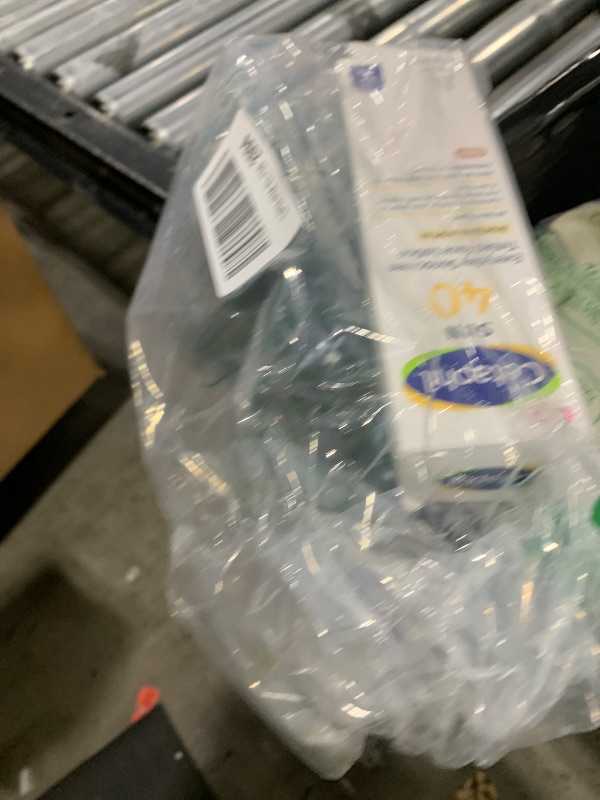 Photo 1 of CETAPHIL Everyday Sunscreen Tinted Lotion for Face, 1.7 fl oz, 100% UVA/UVB Mineral Sunscreen: Titanium Dioxide & Zinc Oxide, SPF 40, For Sensitive Skin