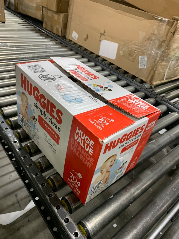Photo 1 of Huggies Simply Clean Unscented Baby Diaper Wipes, 11 Flip-Top Packs (704 Wipes Total)