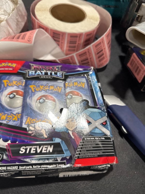 Photo 1 of Pokémon TCG: Rival Battle Deck—Marnie/Steven