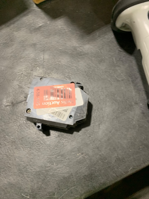 Photo 1 of ABB Q-Line THQLT1520 Tandem Circuit Breaker • 15A/1P & 20A/1P Dual Circuit Breaker for Single Slot • 120/240V, 10 kAIC • Space-Saving Plug-in Mount • Durable & Safe with Fixed Trip Settings