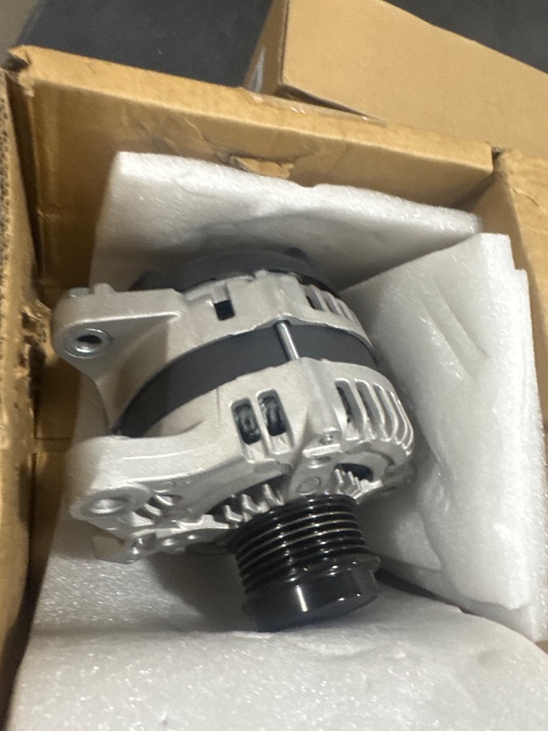 Photo 1 of KALANBAY 2138297 Alternator For Toyota Corolla 2014-2018,L4 1.8L 2ZR-FE,12V 115Amp CW 6-Decoupler Pulley