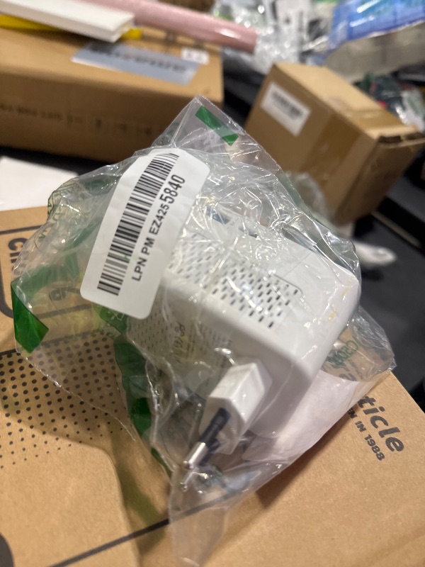 Photo 1 of SARQW 220V to 110V Voltage Conversion Plug Adapter for Traveling from USA to Europe with 2 USB and 2 USBC Ports PD 20 W, 2 AC Outlets International Power Adapter