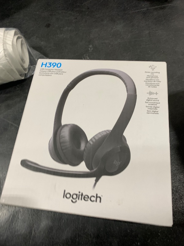 Photo 1 of Logitech H390 Wired Headphones with Mic, USB Headset with Microphone for PC, Noise Cancelling Microphone for Video Meetings, Music, Gaming - Black