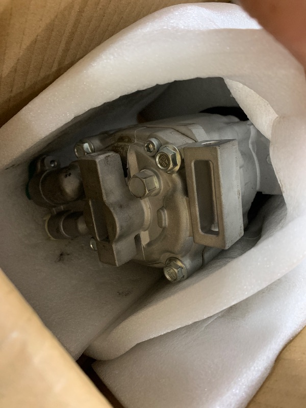Photo 1 of New AC Air Condition Compressor with Clutch for Subaru Impreza 2008-2011 2.5L, for Subaru Forester 2007-2013 2.5L, for Subaru WRX 2012-2016, for Subaru WRX STI 2013-2020 2.5L