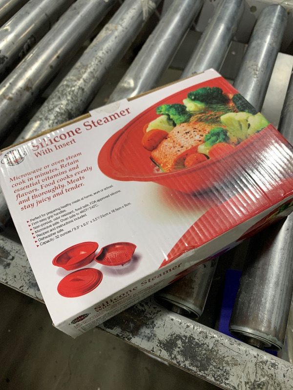Photo 1 of Norpro, Red Silicone Steamer with Insert, 32 oz