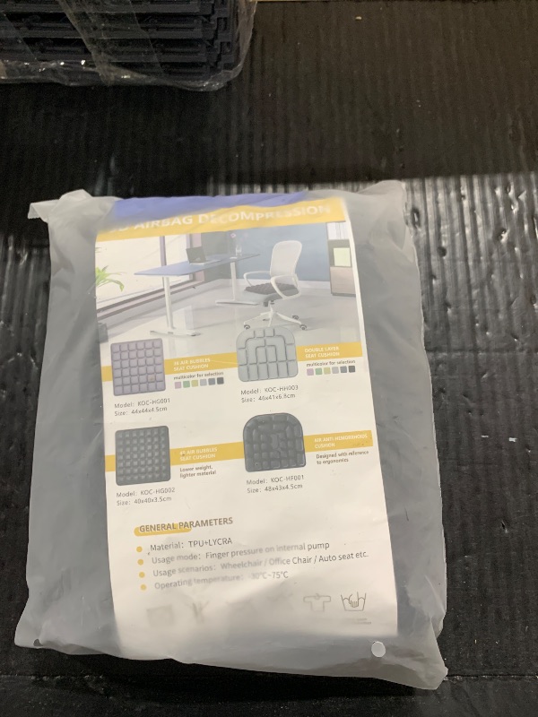 Photo 1 of 1Pcs Travel Seat Cushion - Inflatable Airplane Seat Cushion for Travel.Suitable for Long Distance Sedentary People to Use,Easy to Carry, 3D Inflatable Airbag is Ergonomic and Suitable (Black-1Pack)