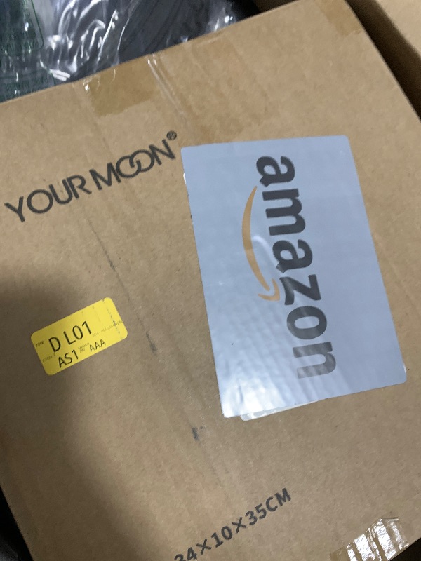 Photo 1 of YOUR MOON Summer Lightweight Wool Comforter - Breathable & Thin Duvet Insert for Hot Sleepers, 100% Australian Wool Filling 100gsm with Pure Cotton Shell-Twin Size (White)