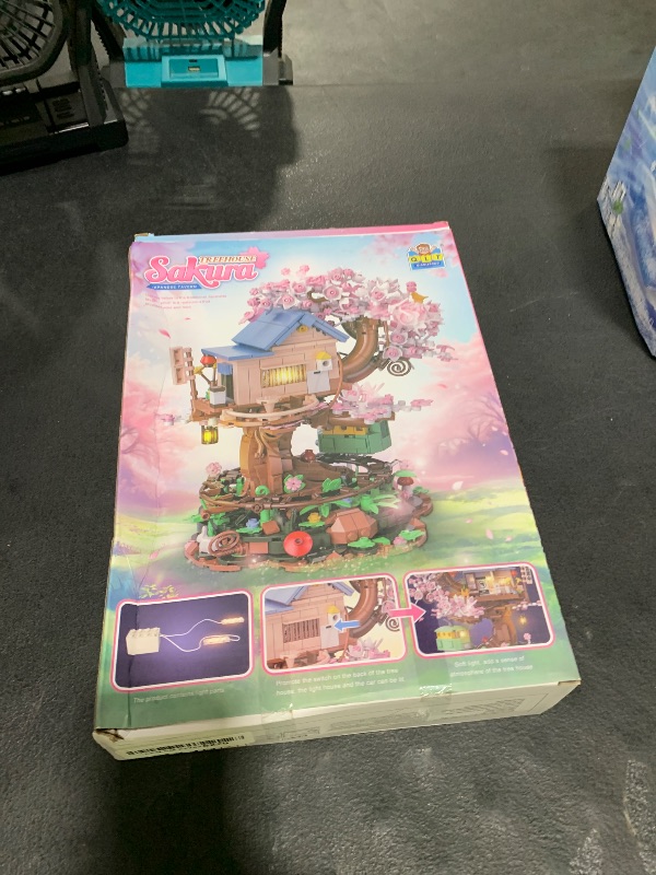Photo 1 of Cherry Blossom Treehouse Building Set for Girls 8-12, Compatible with Lego Friends, Flowers House Japanese Izakaya Shop Architecture Building Blocks with Light for Adults, Gift Toy for Kids (1098 PCS)