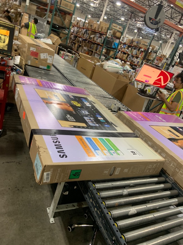 Photo 1 of Samsung 75-Inch Class Crystal UHD U8000F 4K Smart TV (2025 Model) Endless Free Content, Crystal Processor 4K, MetalStream Design, Knox Security, Alexa Built-in
